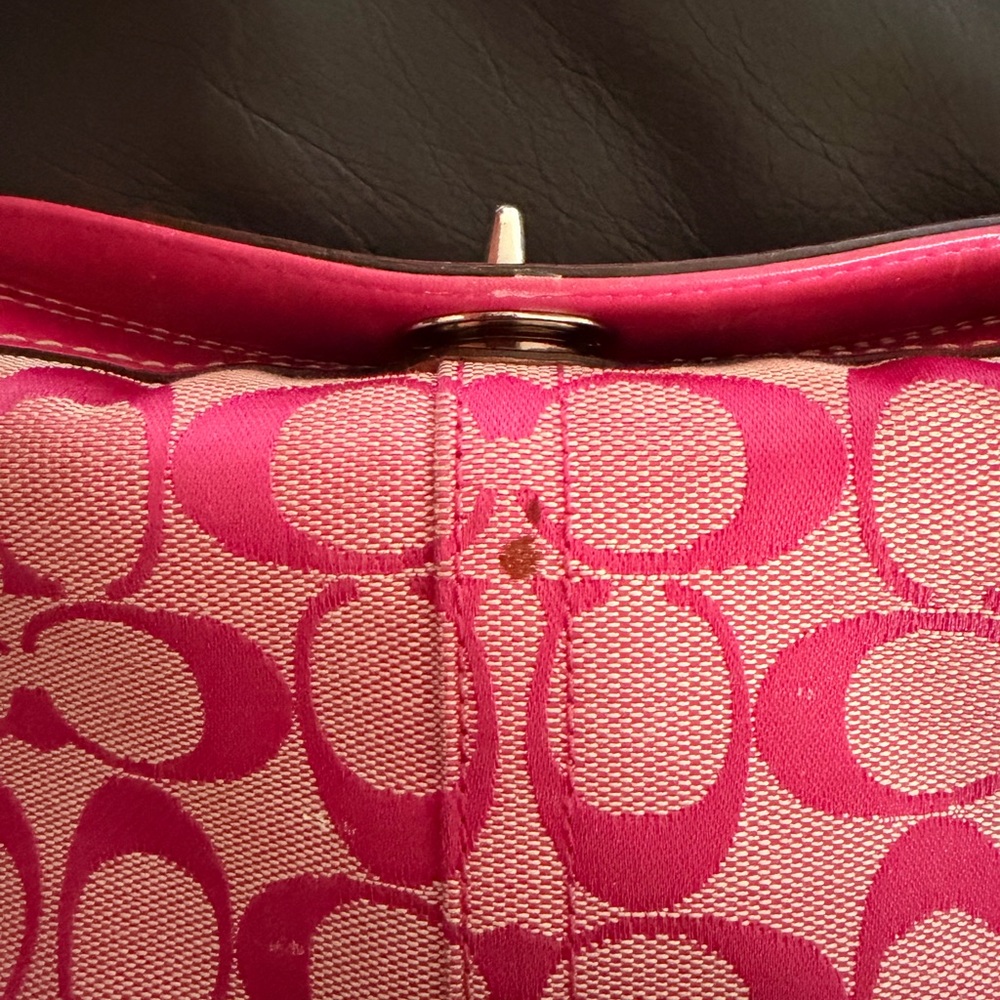 Vintage Coach Turnlock - Picture 3 of 7